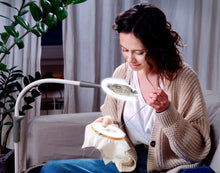 Load image into Gallery viewer, Daylight MAGnificent PRO 3-in-1 Magnifying Lamp